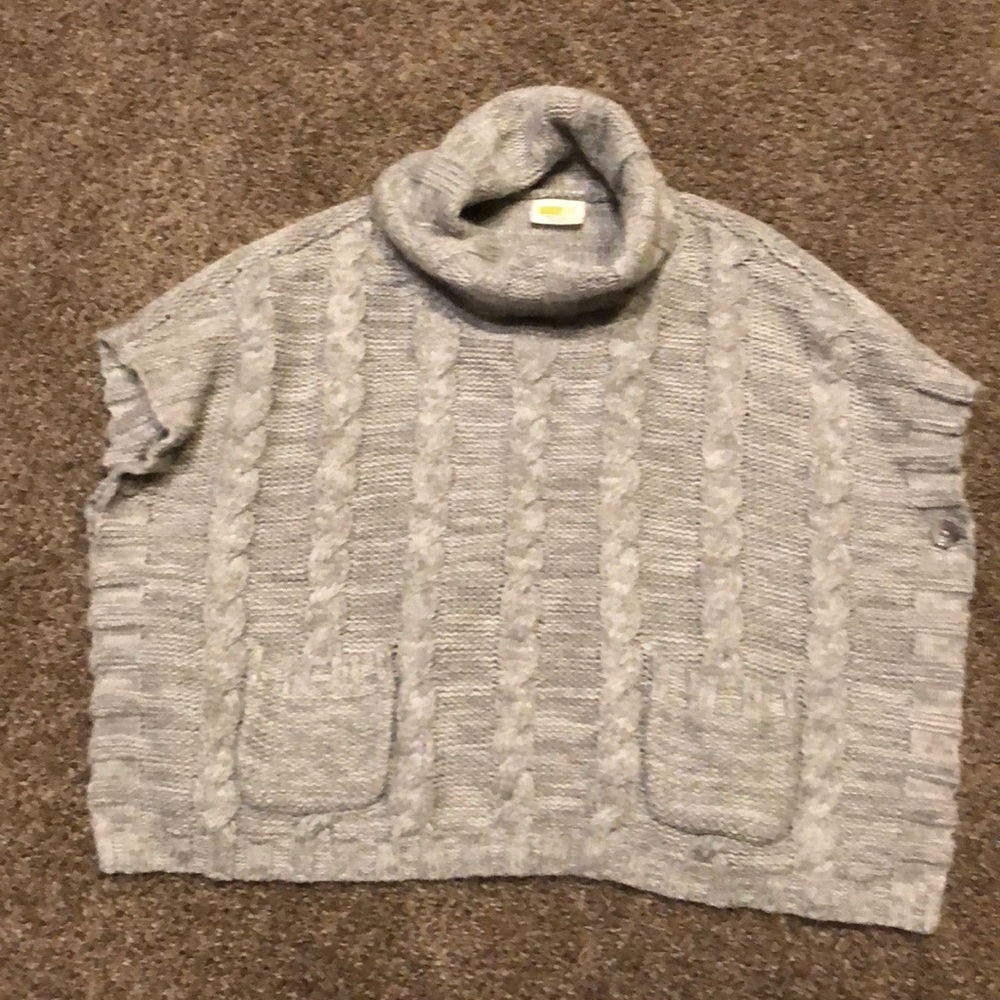 Grey Crazy 8 poncho sweater, size medium 7/8